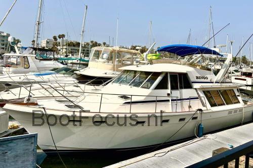 Bayliner 4550 specificaties